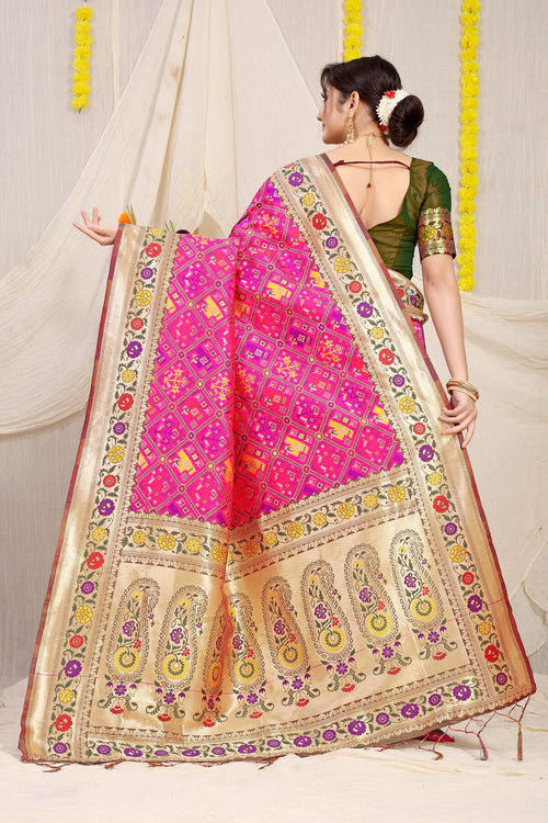 Load image into Gallery viewer, Enchanting Dark Pink Paithani Silk Saree With Flaunt Blouse Piece
