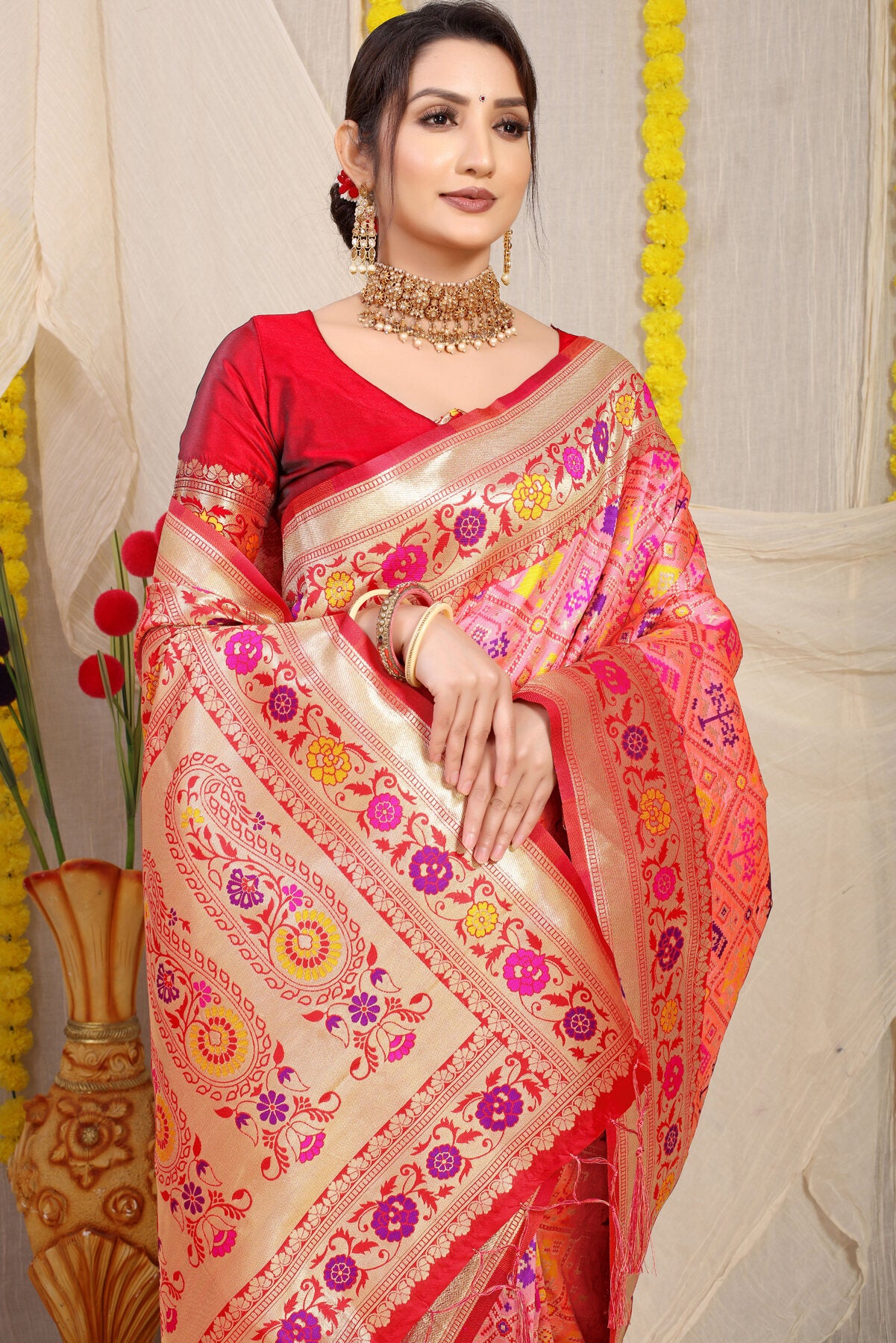 Woebegone Peach Paithani Silk Saree With Exquisite Blouse Piece