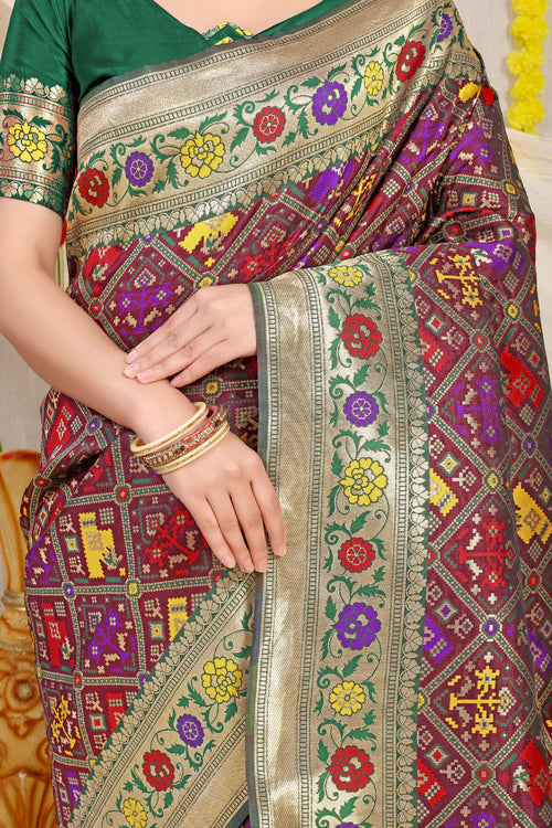 Load image into Gallery viewer, Surreptitious Wine Paithani Silk Saree With Dalliance Blouse Piece
