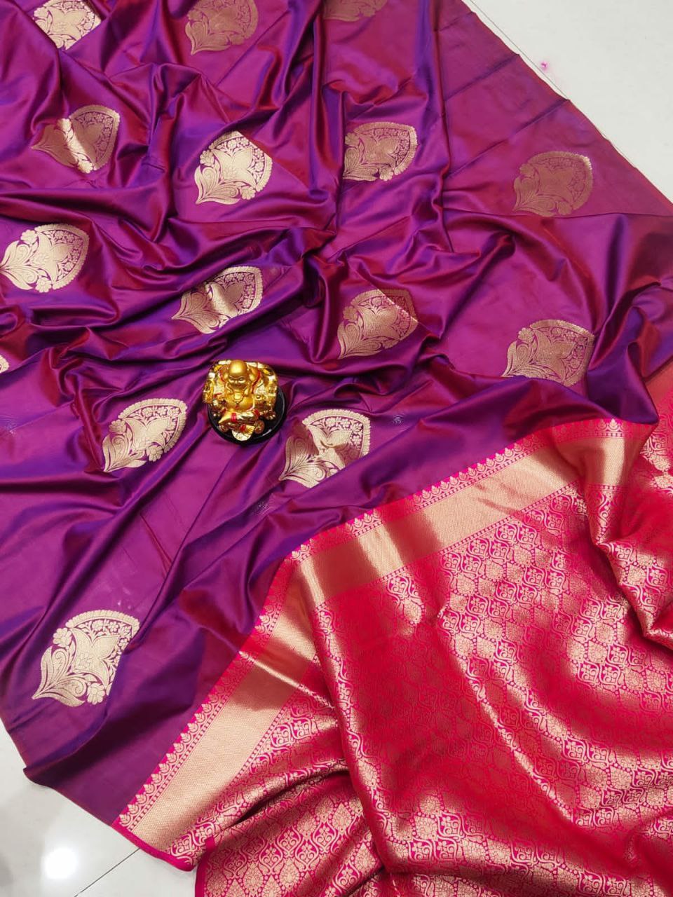 Surpassing Purple Banarasi Silk Saree With Radiant Blouse Piece