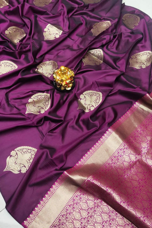Load image into Gallery viewer, Desiring Wine Banarasi Silk Saree With Radiant Blouse Piece
