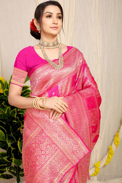 Load image into Gallery viewer, Mesmerising Dark Pink Kanjivaram Silk Saree With Glittering Blouse Piece
