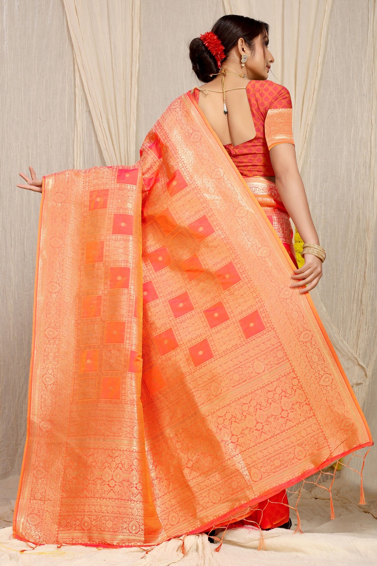 Dazzling Peach Kanjivaram Silk Saree With Glittering Blouse Piece