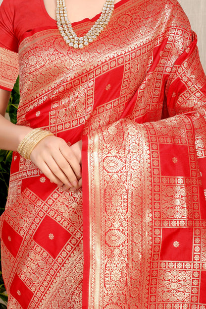 Deserving Red Kanjivaram Silk Saree With Glittering Blouse Piece