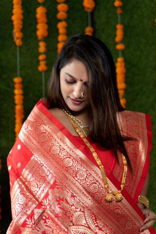 Load image into Gallery viewer, Stunning Red Banarasi Silk Saree With Most Traditional Blouse Piece
