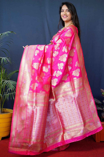 Symmetrical Pink Kanjivaram Silk With Glittering Blouse Piece