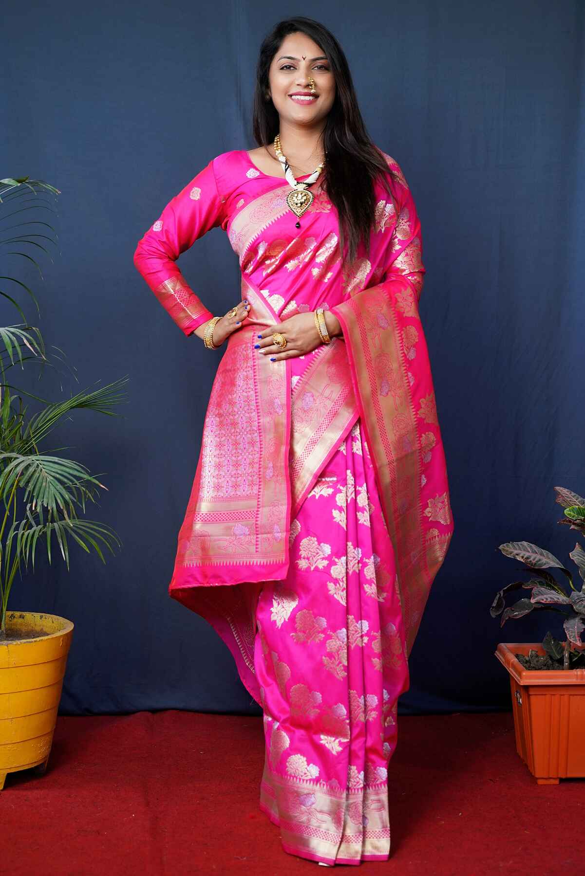 Symmetrical Pink Kanjivaram Silk With Glittering Blouse Piece