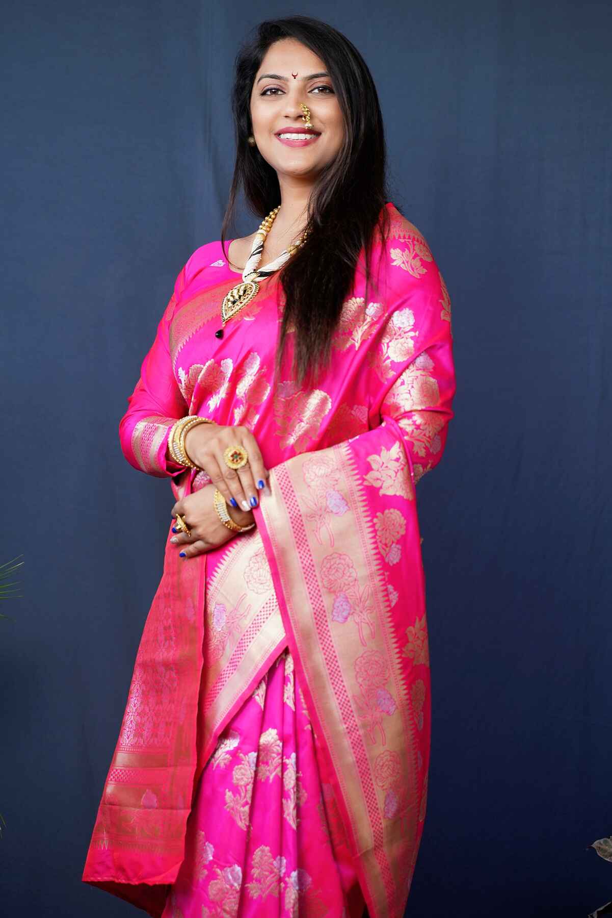 Symmetrical Pink Kanjivaram Silk With Glittering Blouse Piece