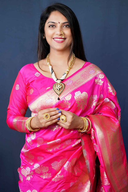 Symmetrical Pink Kanjivaram Silk With Glittering Blouse Piece