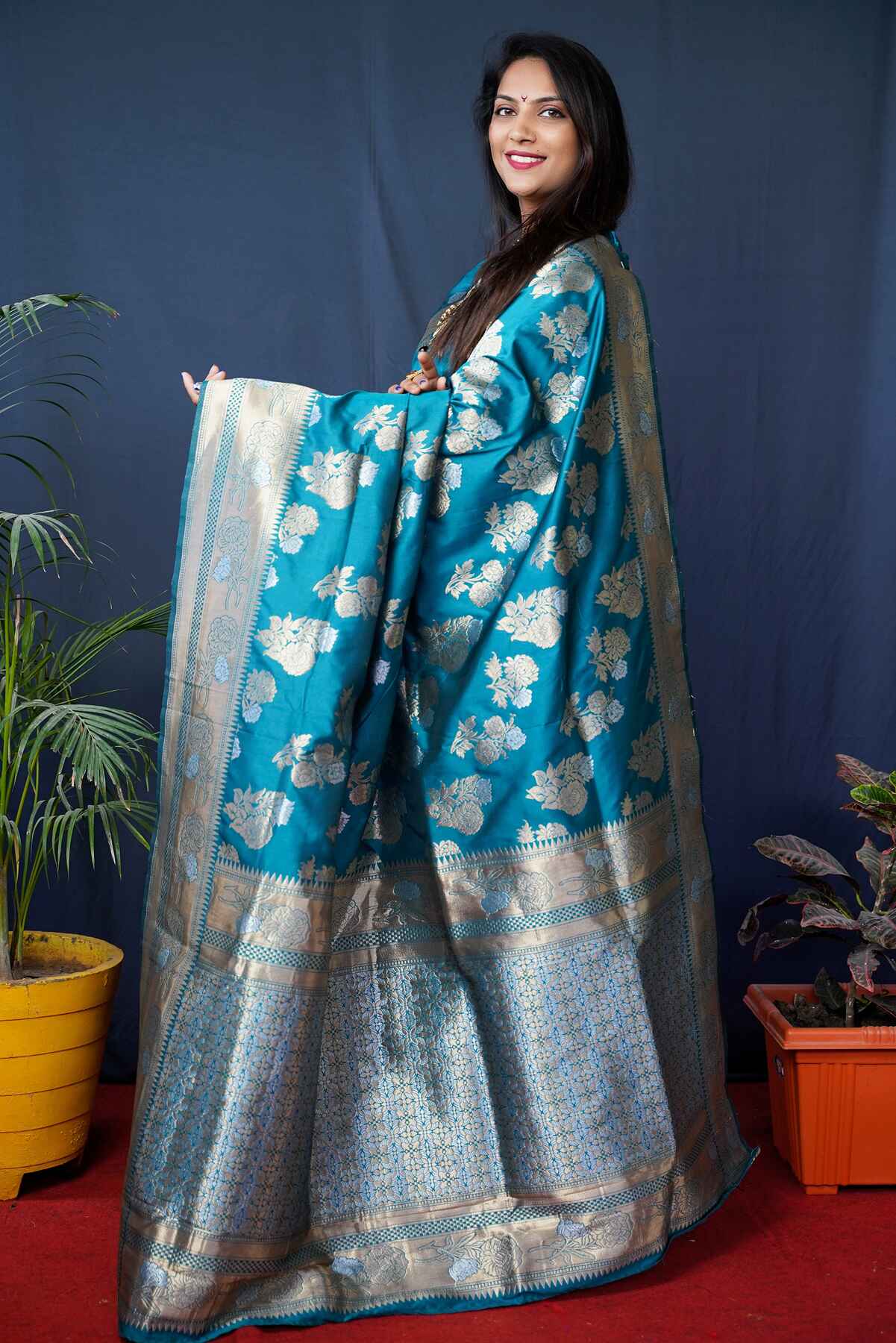 Scrumptious Firozi Kanjivaram Silk With Glittering Blouse Piece