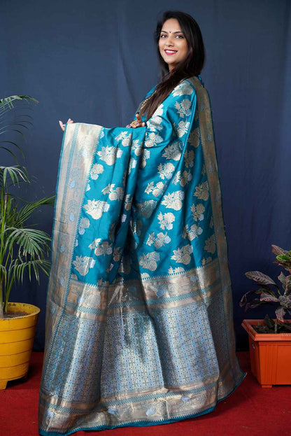 Scrumptious Firozi Kanjivaram Silk With Glittering Blouse Piece