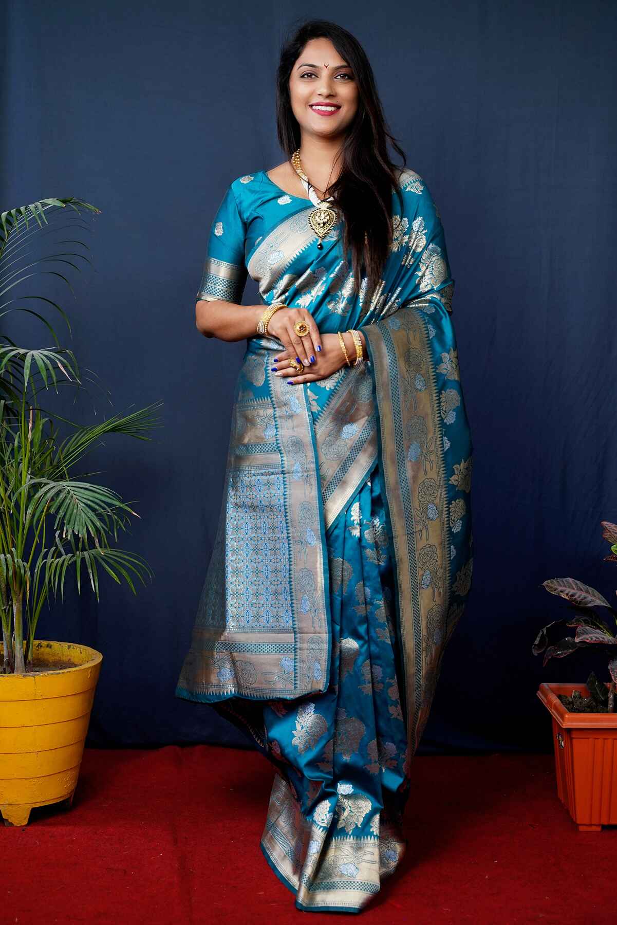 Scrumptious Firozi Kanjivaram Silk With Glittering Blouse Piece