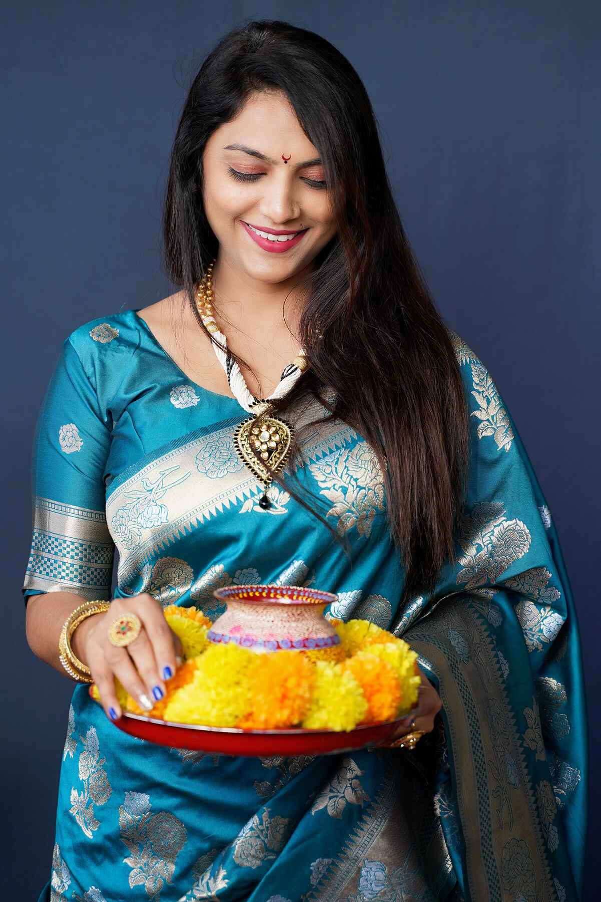 Scrumptious Firozi Kanjivaram Silk With Glittering Blouse Piece