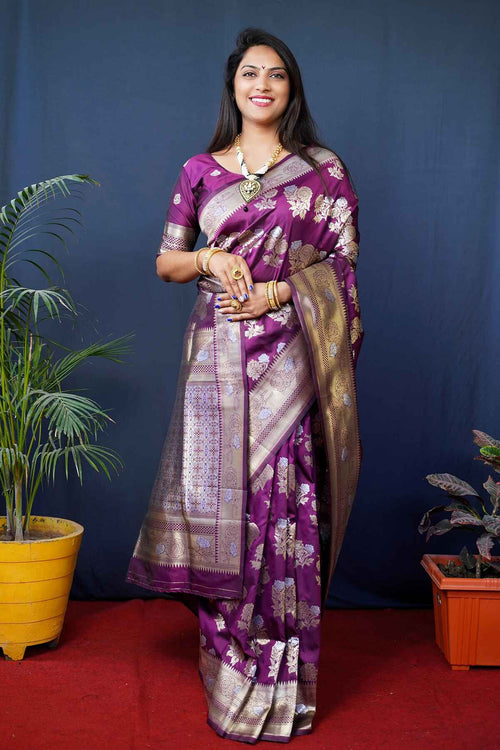 Load image into Gallery viewer, Exquisite Purple Kanjivaram Silk Saree With Glittering Blouse Piece
