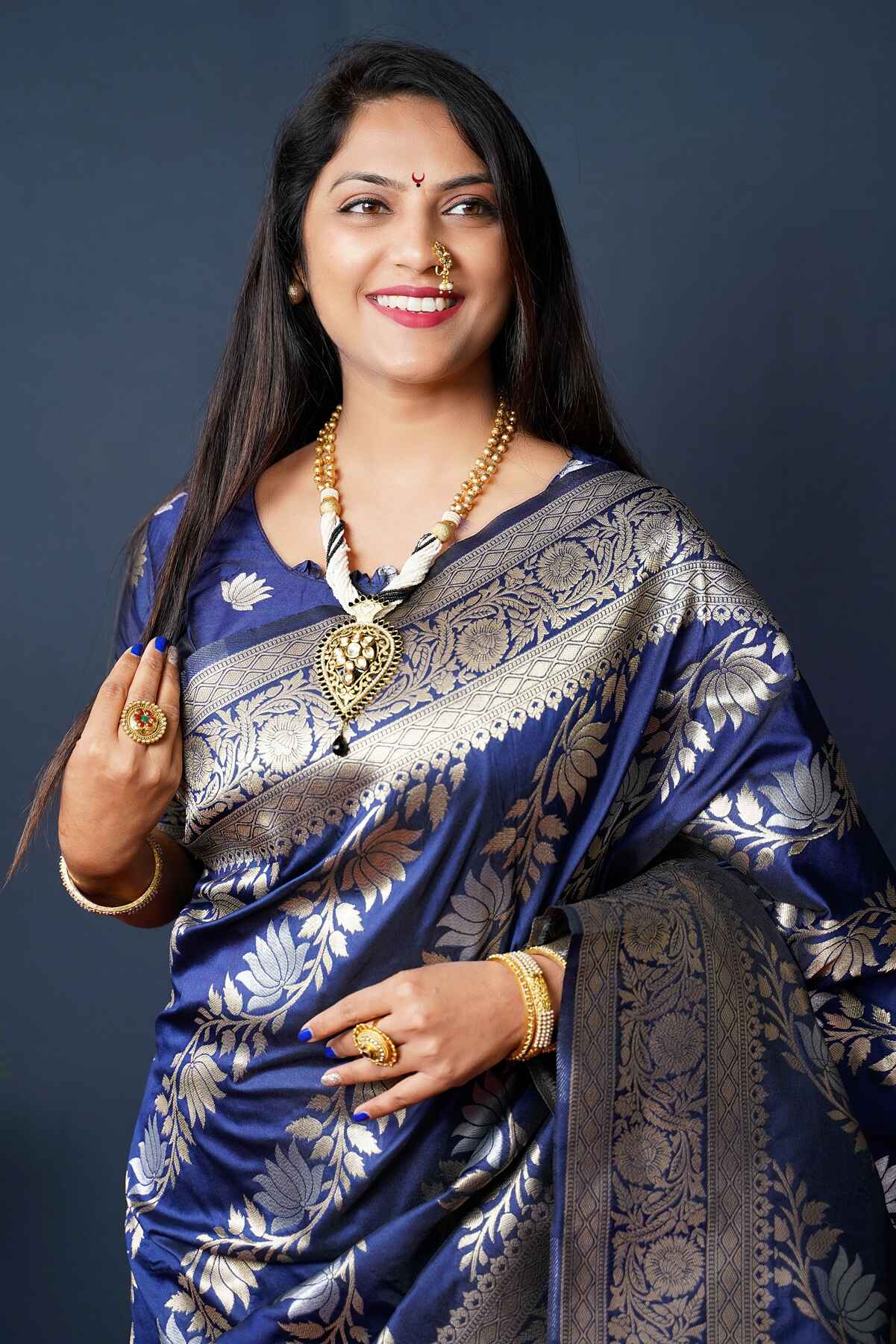 Propinquity Navy Blue Kanjivaram Silk With Fairytale Blouse Piece