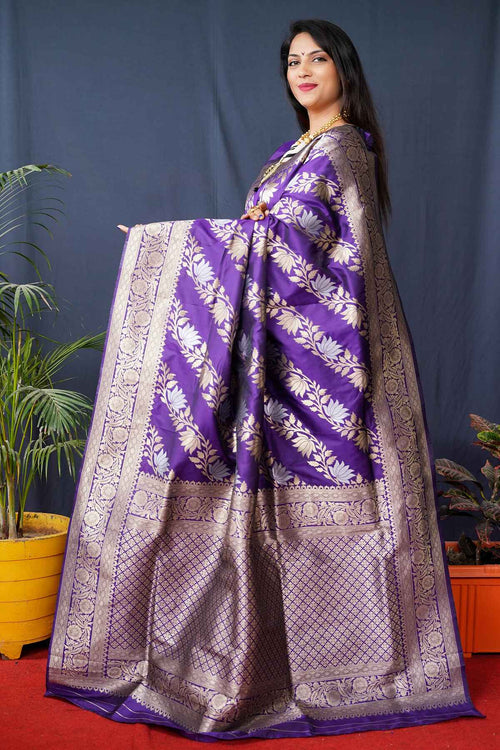 Load image into Gallery viewer, Redolent Royal Blue Kanjivaram Silk With Fairytale Blouse Piece
