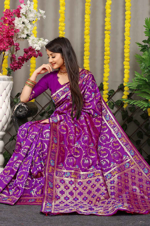 Load image into Gallery viewer, Ratatouille Purple Banarasi Silk Saree With Arresting Blouse Piece
