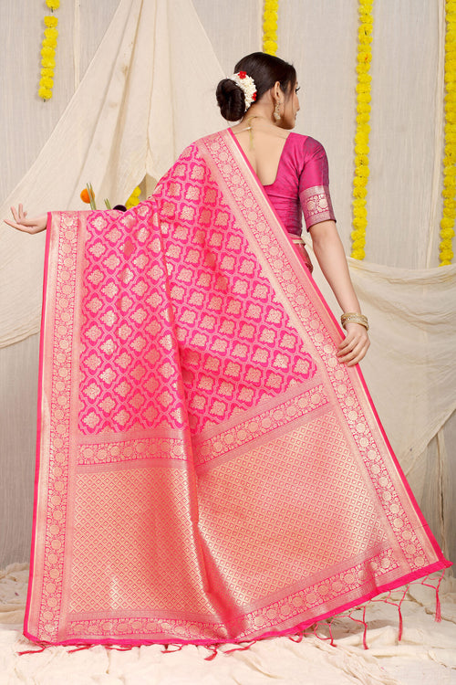 Load image into Gallery viewer, Demure Pink Kanjivaram Silk With Propinquity Blouse Piece
