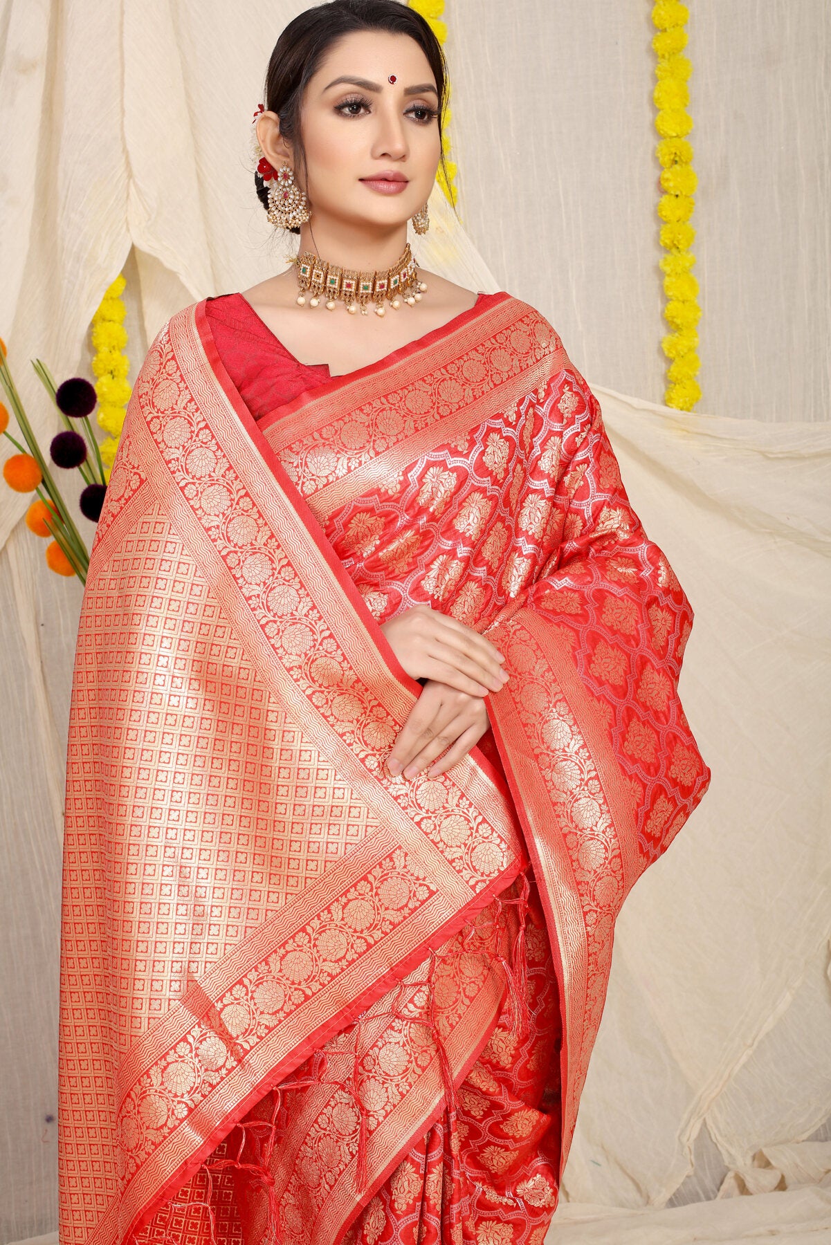 Surreptitious Red Kanjivaram Silk With Embrocation Blouse Piece