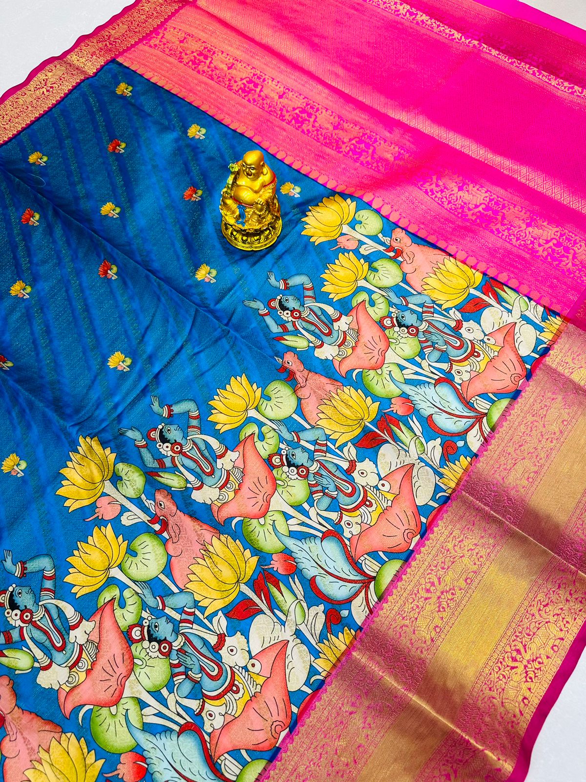 Splendiferous Blue Kanjivaram Silk Sare With Desultory Blouse Piece