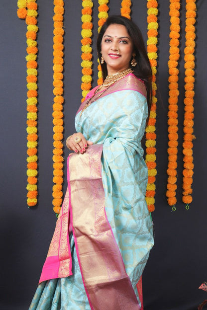 Effervescent Sky Kanjivaram Silk With Beauteous Blouse Piece