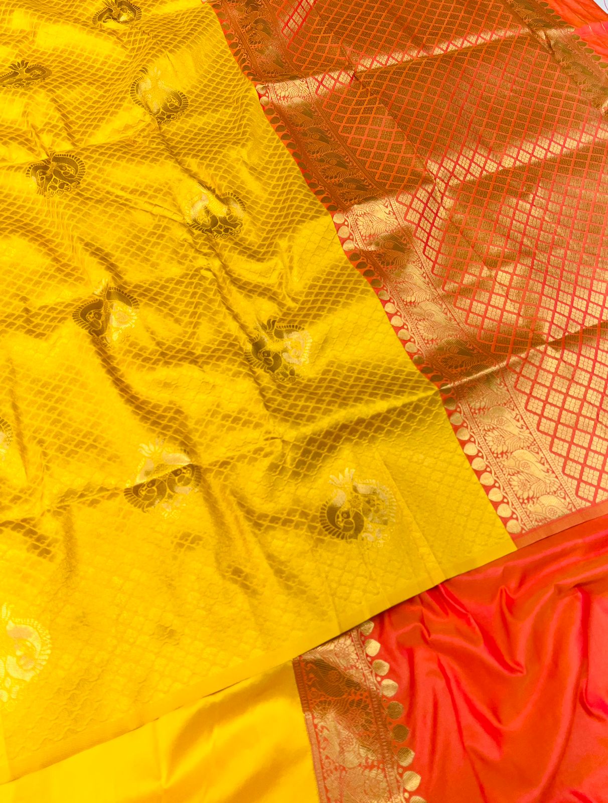 Bucolic Yellow Soft Silk Saree With Incredible Blouse Piece