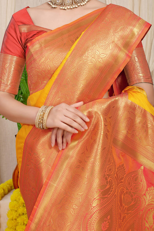 Load image into Gallery viewer, Mesmerising Yellow Banarasi Silk Saree With Forbearance Blouse Piece
