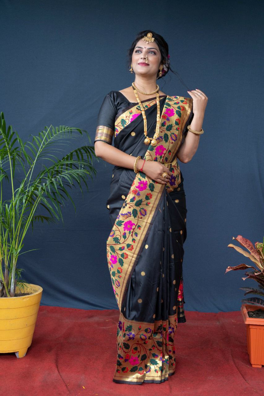 Twirling Black Paithani Silk Saree With Sizzling Blouse Piece