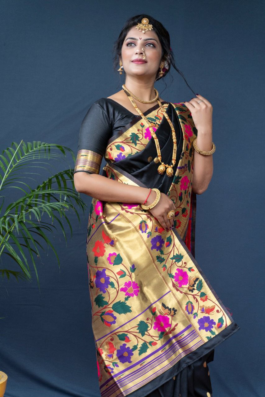 Twirling Black Paithani Silk Saree With Sizzling Blouse Piece
