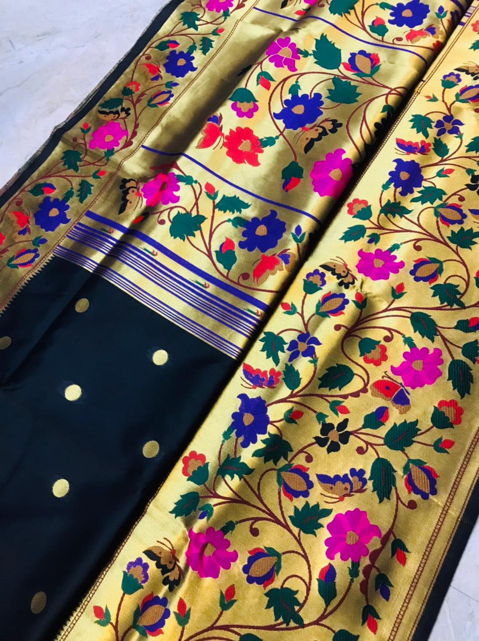 Twirling Black Paithani Silk Saree With Sizzling Blouse Piece