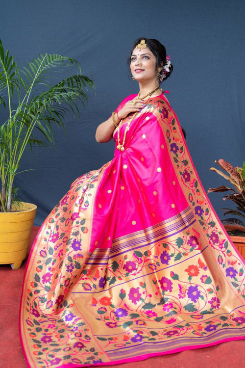 Load image into Gallery viewer, Prettiest Dark Pink Paithani Silk Saree With Sizzling Blouse Piece
