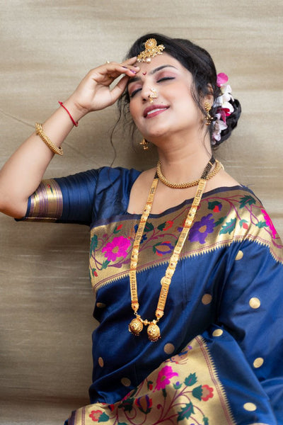 Most Flattering Navy Blue Paithani Silk Saree With Sizzling Blouse Piece