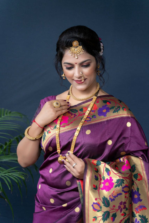 Load image into Gallery viewer, Desirable Purple Paithani Silk Saree With Sizzling Blouse Piece
