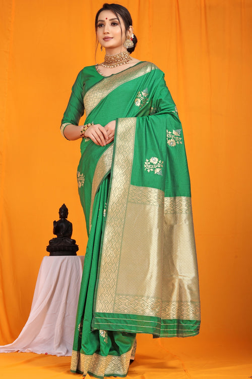 Load image into Gallery viewer, Energetic Green Kanjivaram Silk With Arresting Blouse Piece
