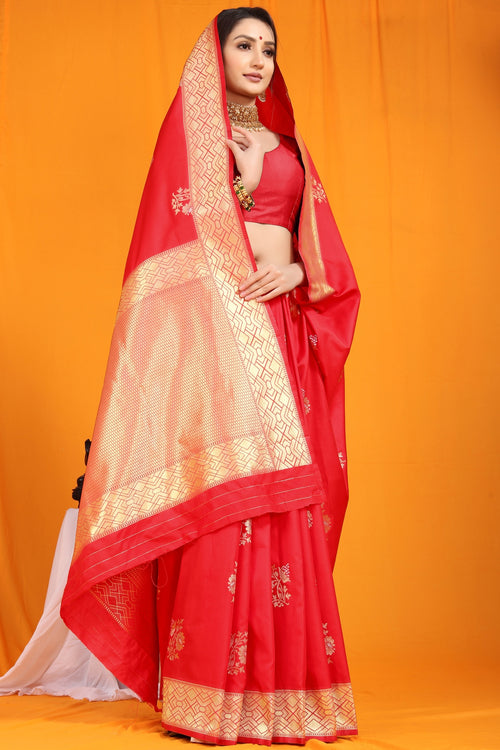 Load image into Gallery viewer, Gorgeous Red Kanjivaram Silk With Arresting Blouse Piece
