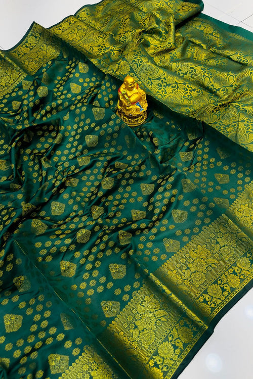 Load image into Gallery viewer, Outstanding Dark Green Soft Banarasi Silk Saree With Exuberant Blouse Piece
