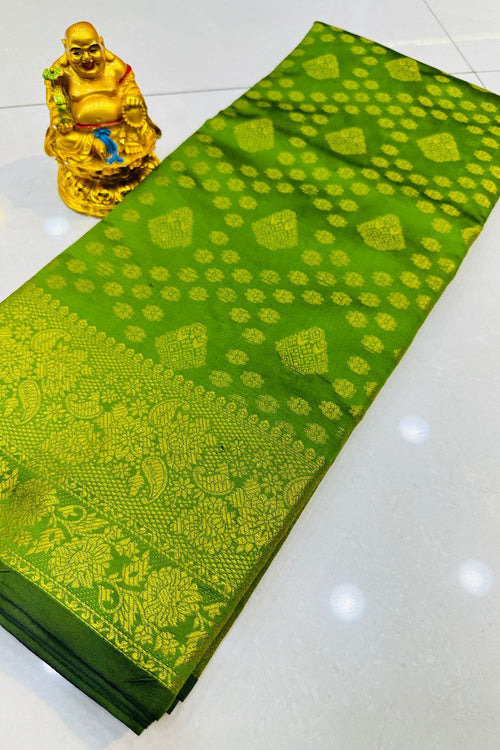 Load image into Gallery viewer, Blooming Green Soft Banarasi Silk Saree With Exuberant Blouse Piece
