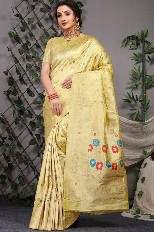 Load image into Gallery viewer, Delectable Beige Banarasi Silk Saree With Skinny Blouse Piece

