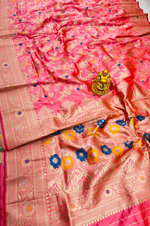 Load image into Gallery viewer, Magnetic Pink Banarasi Silk Saree With Skinny Blouse Piece
