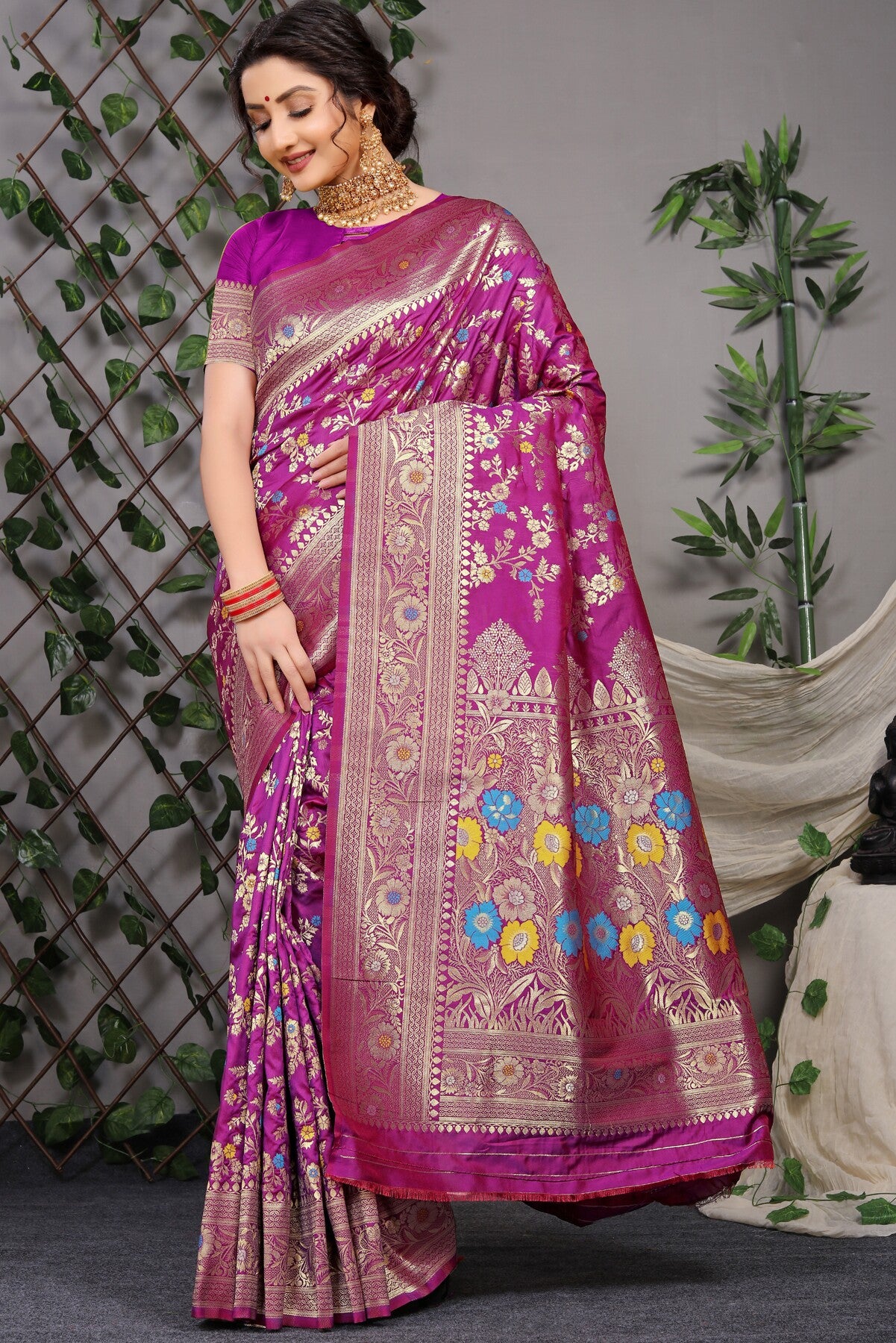 Surreptitious Purple Banarasi Silk Saree With Skinny Blouse Piece