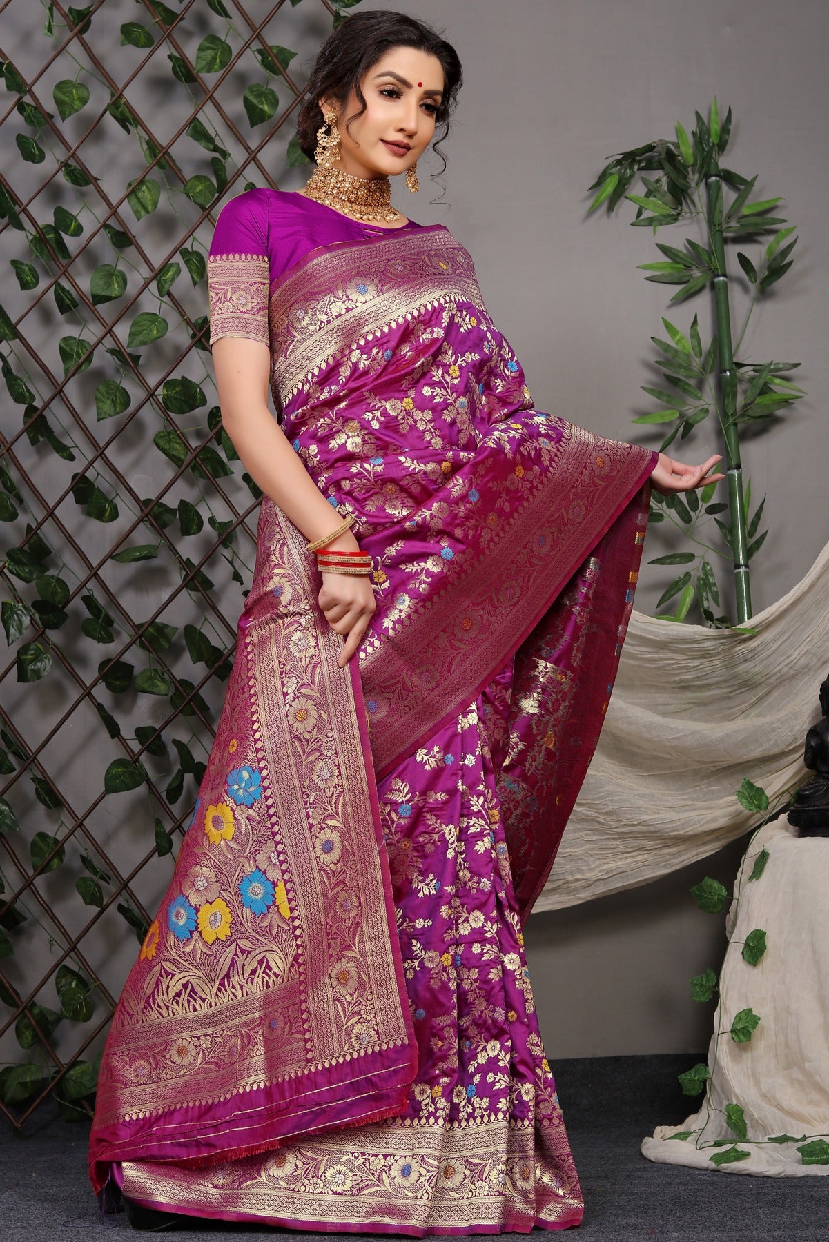 Surreptitious Purple Banarasi Silk Saree With Skinny Blouse Piece