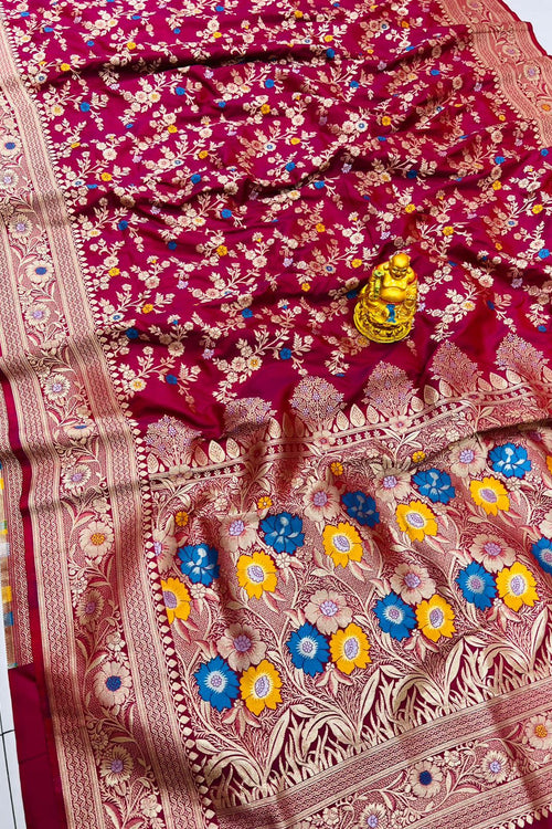 Load image into Gallery viewer, Devastating Wine Banarasi Silk Saree With Skinny Blouse Piece
