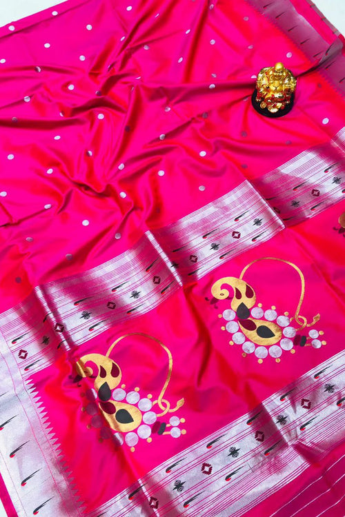 Load image into Gallery viewer, Comely Dark Pink Paithani Silk Saree With Angelic Blouse Piece
