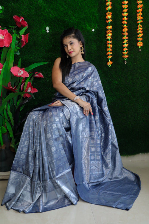 Load image into Gallery viewer, Exquisite Grey Banarasi Silk Saree With Classic Blouse Piece
