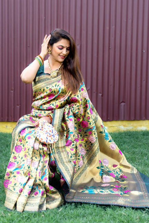 Load image into Gallery viewer, Cynosure Green Paithani Silk Saree With Brood Blouse Piece
