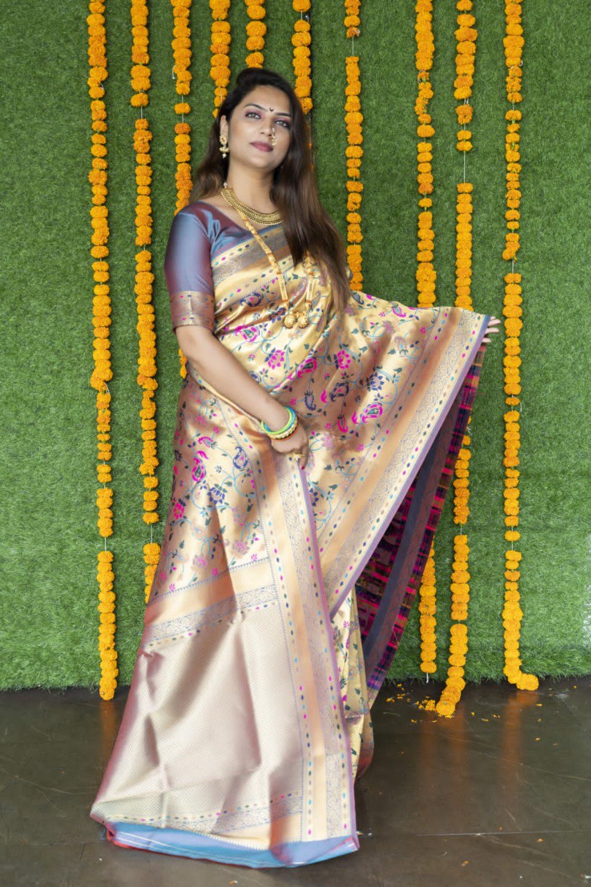Imbrication Grey Paithani Silk Saree With Mellifluous Blouse Piece