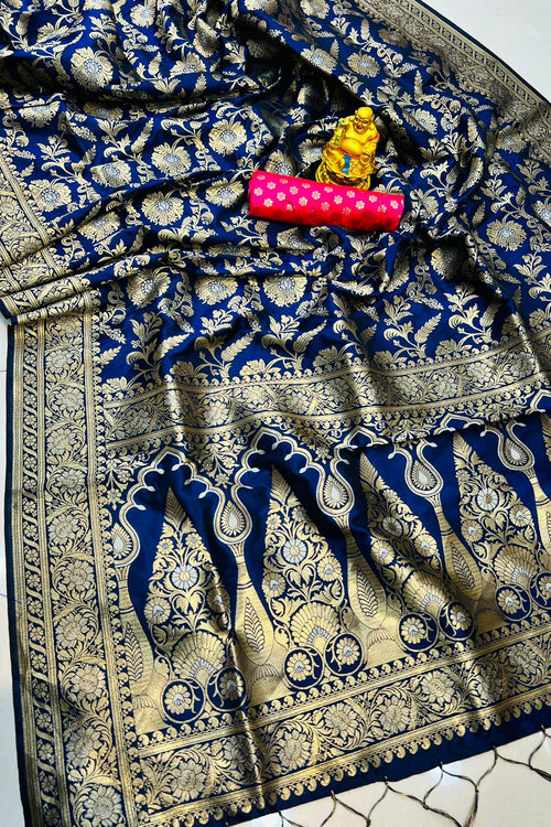 Load image into Gallery viewer, Refreshing Navy Blue Soft Banarasi Silk Saree With Nemesis Blouse Piece
