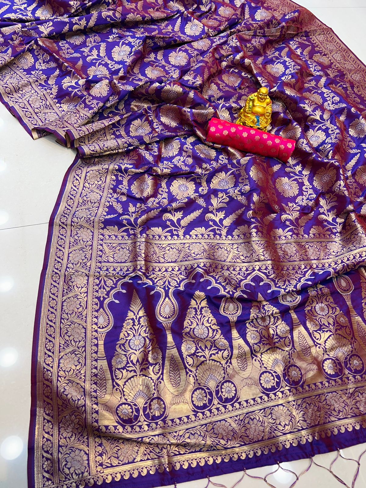 Stylish Purple Soft Banarasi Silk Saree With Nemesis Blouse Piece