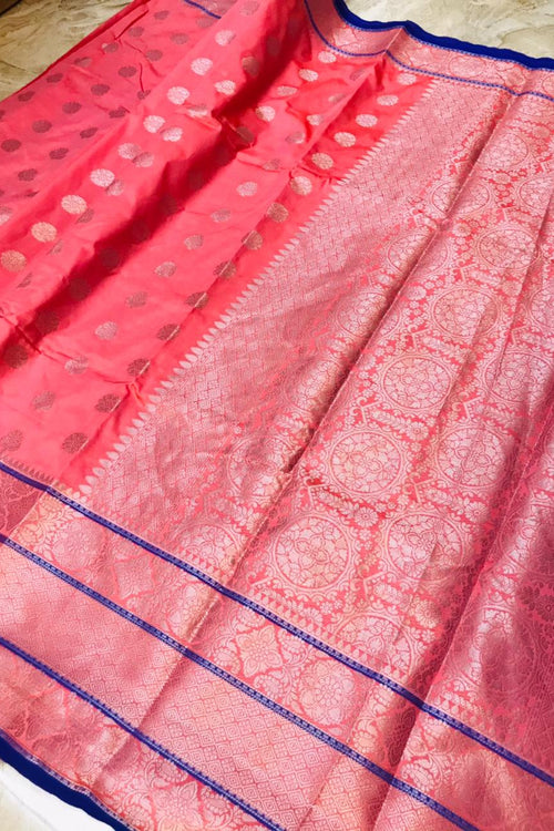 Load image into Gallery viewer, Gleaming Pink Banarasi Silk Saree and Incredible Golden Blouse Piece
