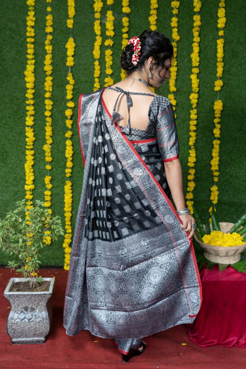 Trendy Saree Color Combinations For 2023 - KALKI Fashion Blog